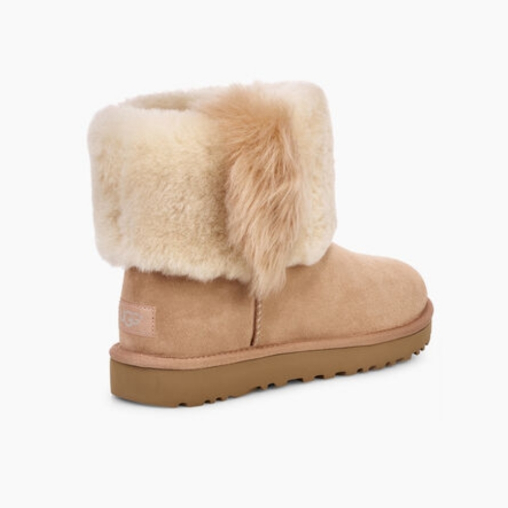 UGG Classic Mini Wisp Boot - Picture 5 of 7